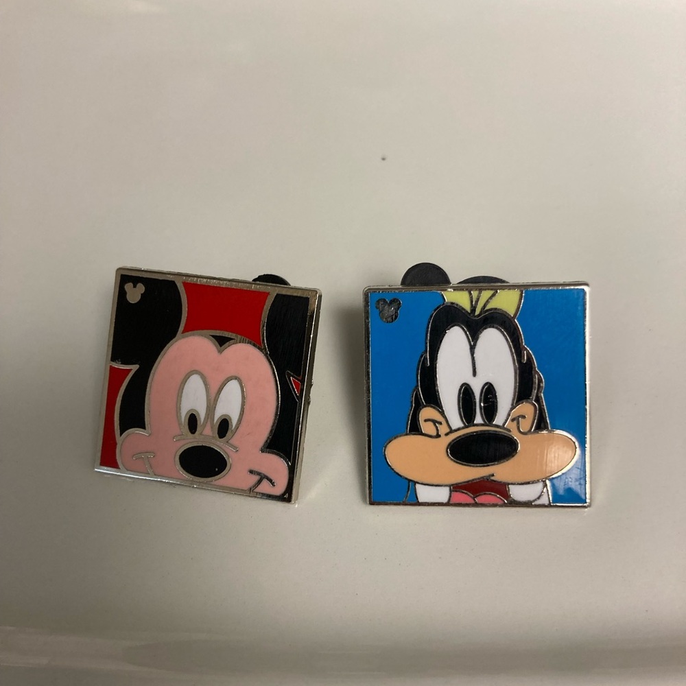 2012 Hidden Mickey Character Faces Pins